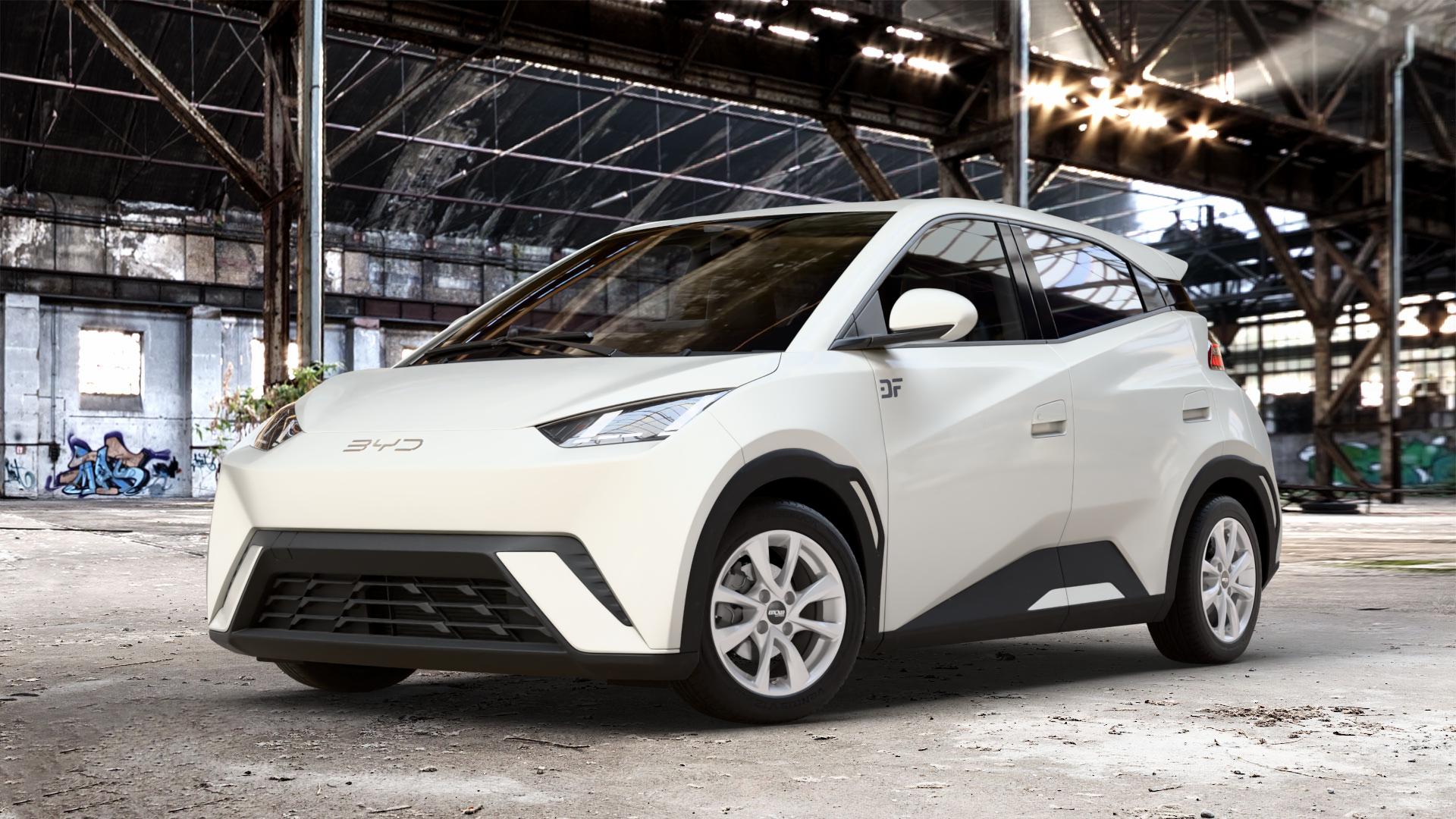 OXXO Oberon 4 silver Felge mit Reifen silber in 15Zoll Winterfelge Alufelge auf weissem BYD Dolphin Surf Typ EQE 0,0l 35kW EV300 (48 PS) 60kW EV400 (82 ⬇️ mit 15mm Tieferlegung ⬇️ Old Industrial Hall_max_4400mm_2024 Frontansicht_1
