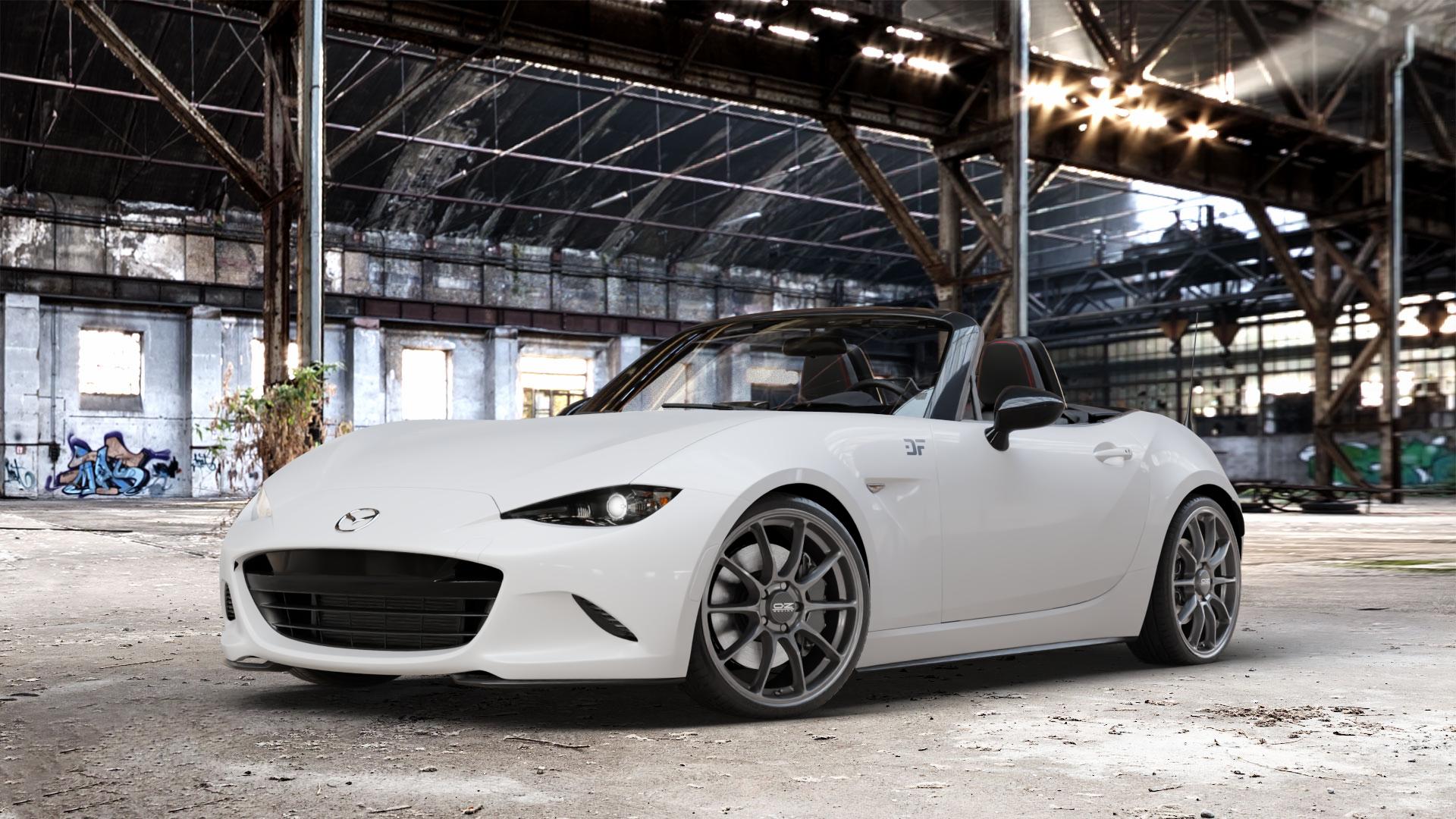 OZ RACING HYPER GT STAR GRAPHITE Felge mit Reifen grau anthrazit grau/silber in 18Zoll Winterfelge Alufelge auf weissem Mazda MX-5 IV (ND) ⬇️ mit 15mm Tieferlegung ⬇️ Old Industrial Hall_max_4400mm_2024 Frontansicht_1