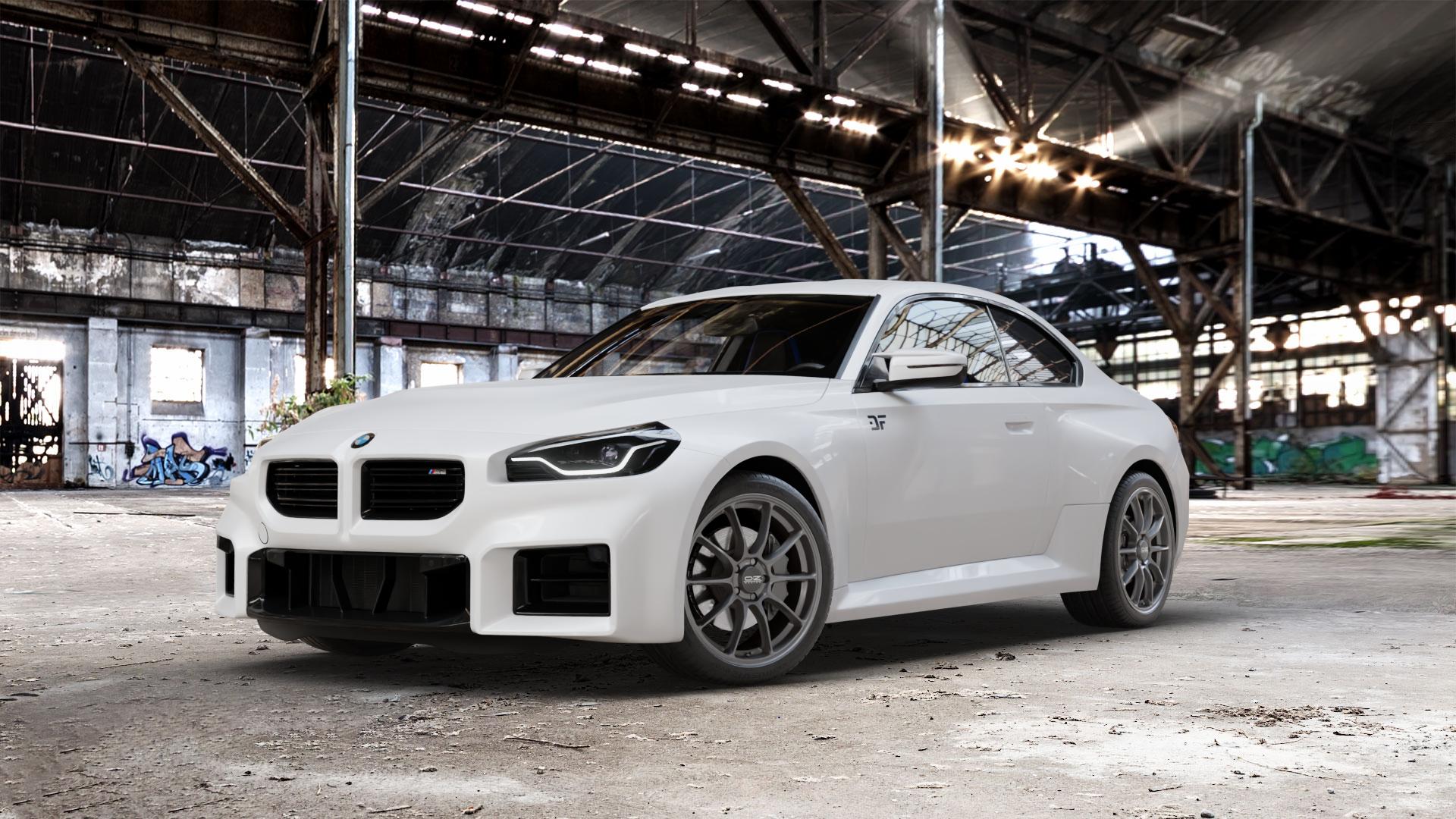 OZ RACING HYPER GT STAR GRAPHITE Felge mit Reifen grau anthrazit grau/silber in 19Zoll Winterfelge Alufelge auf weissem BMW M2 Typ G87 ⬇️ mit 15mm Tieferlegung ⬇️ Old Industrial Hall_max_5300mm_2024 Frontansicht_1
