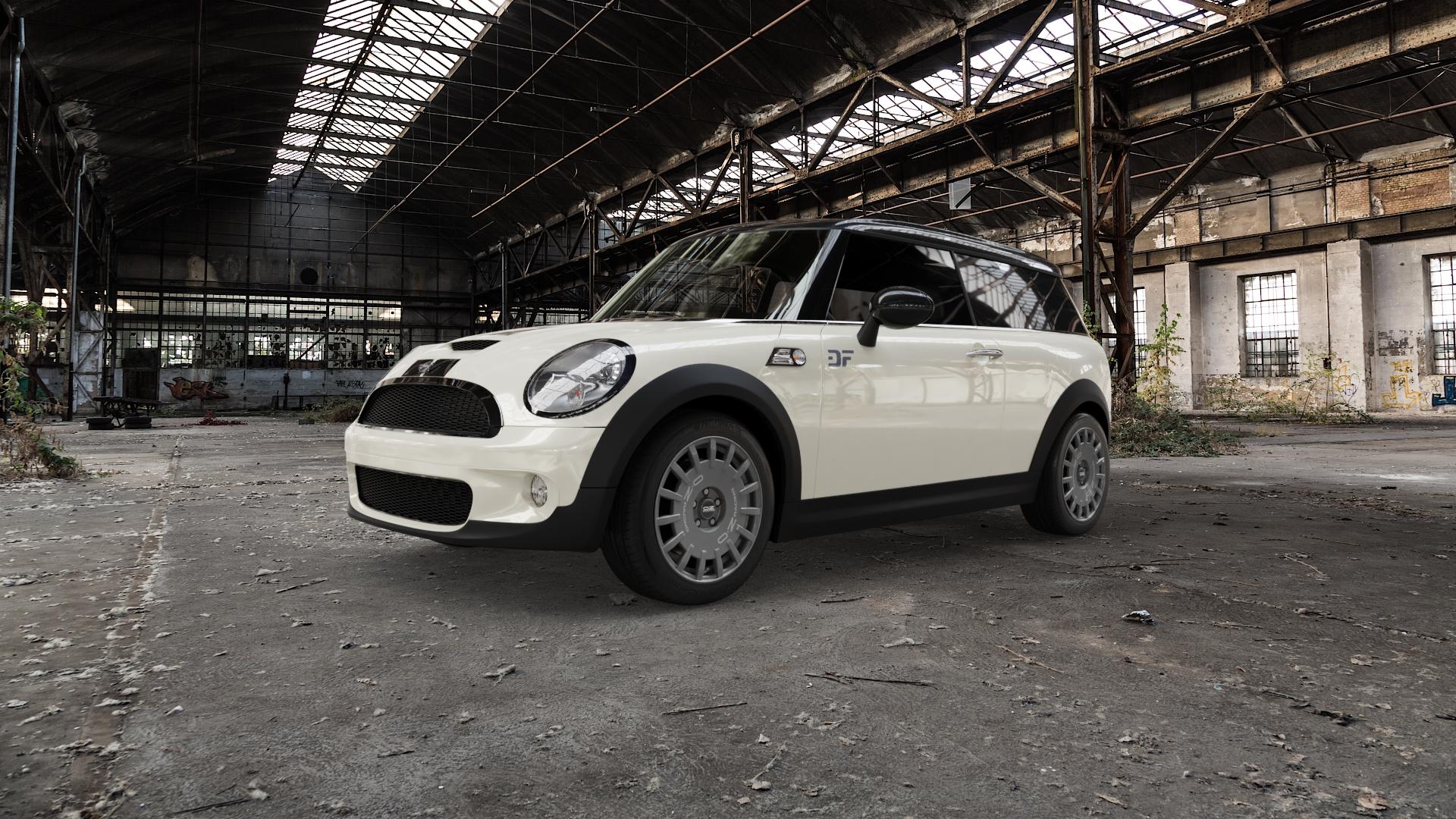 OZ RACING RALLY RACING DARK GRAPHITE SILVER LETTERING Felge mit Reifen grau silber in 17Zoll Winterfelge Alufelge auf weissem Mini R55 Typ UKL-K (Clubman) MINI-N ⬇️ mit 15mm Tieferlegung ⬇️ Old Industrial Hall_max5000mm_2022 Frontansicht_1