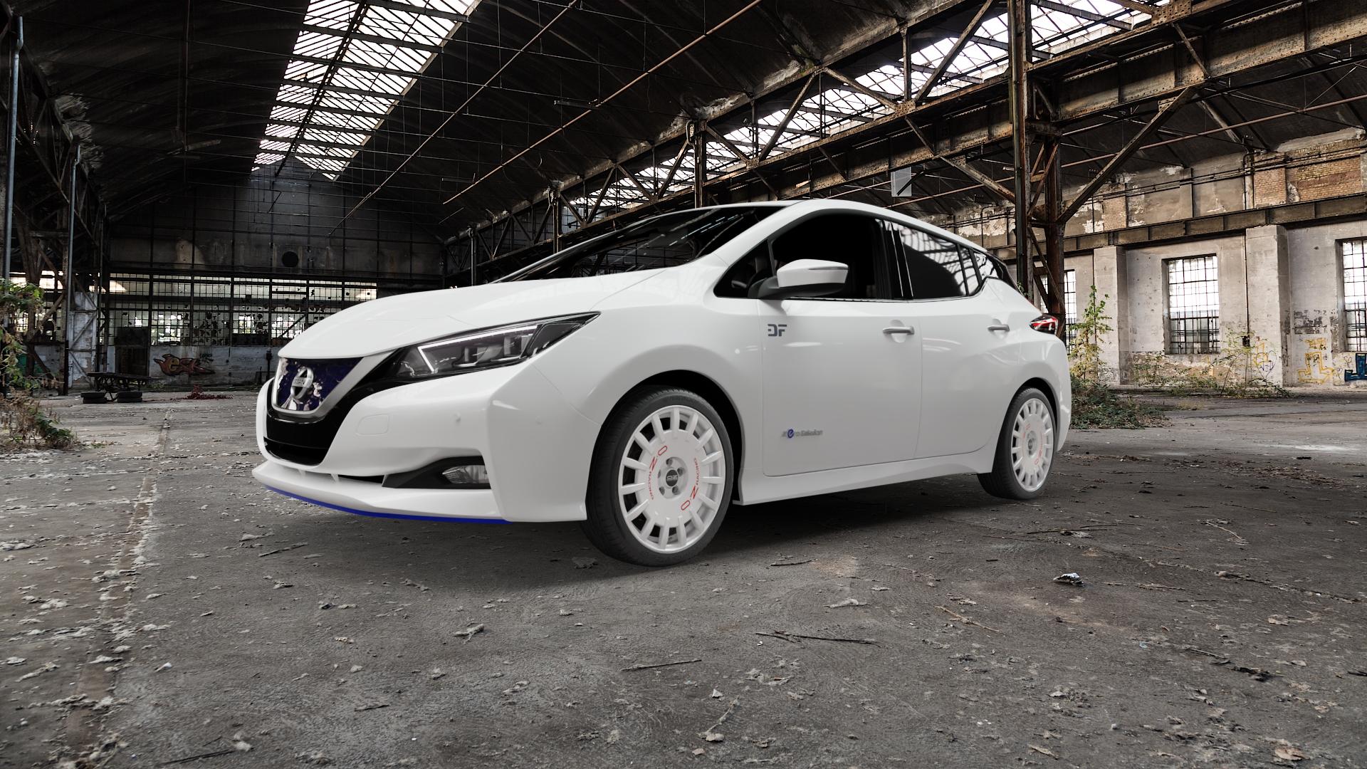 OZ RACING RALLY RACING RACE WHITE + RED LETTERING Felge mit Reifen rot weiss weiß in 18Zoll Winterfelge Alufelge auf weissem Nissan Leaf Typ ZE1 ⬇️ mit 15mm Tieferlegung ⬇️ Old Industrial Hall_max5000mm_2022 Frontansicht_1