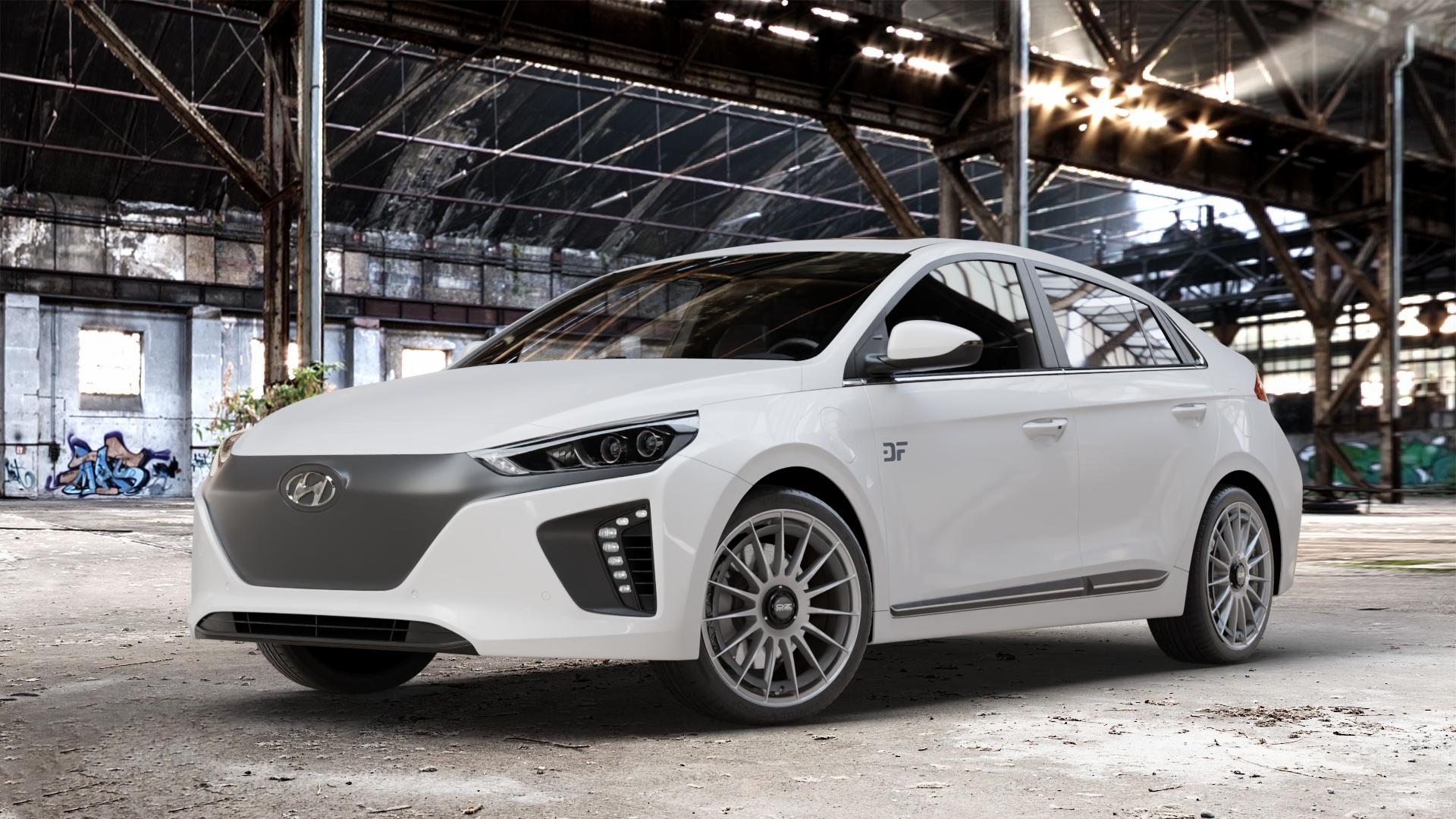 OZ RACING SUPERTURISMO AERO STAR GRAPHITE Felge mit Reifen grau anthrazit grau/silber in 18Zoll Winterfelge Alufelge auf weissem Hyundai Ioniq Typ AE ⬇️ mit 15mm Tieferlegung ⬇️ Old Industrial Hall_max_4400mm_2024 Frontansicht_1