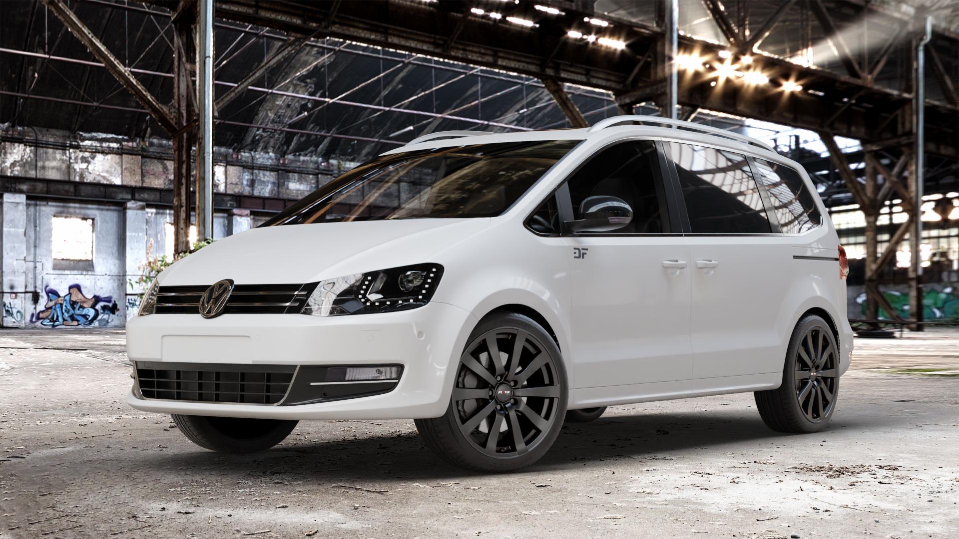 Platin Wheels P 58 matt black Felge mit Reifen schwarz schwarz matt in 18Zoll Winterfelge Alufelge auf weissem Volkswagen (VW) Sharan III Typ 7N (15->) ⬇️ mit 15mm Tieferlegung ⬇️ Old Industrial Hall_max_4400mm_2024 Frontansicht_1