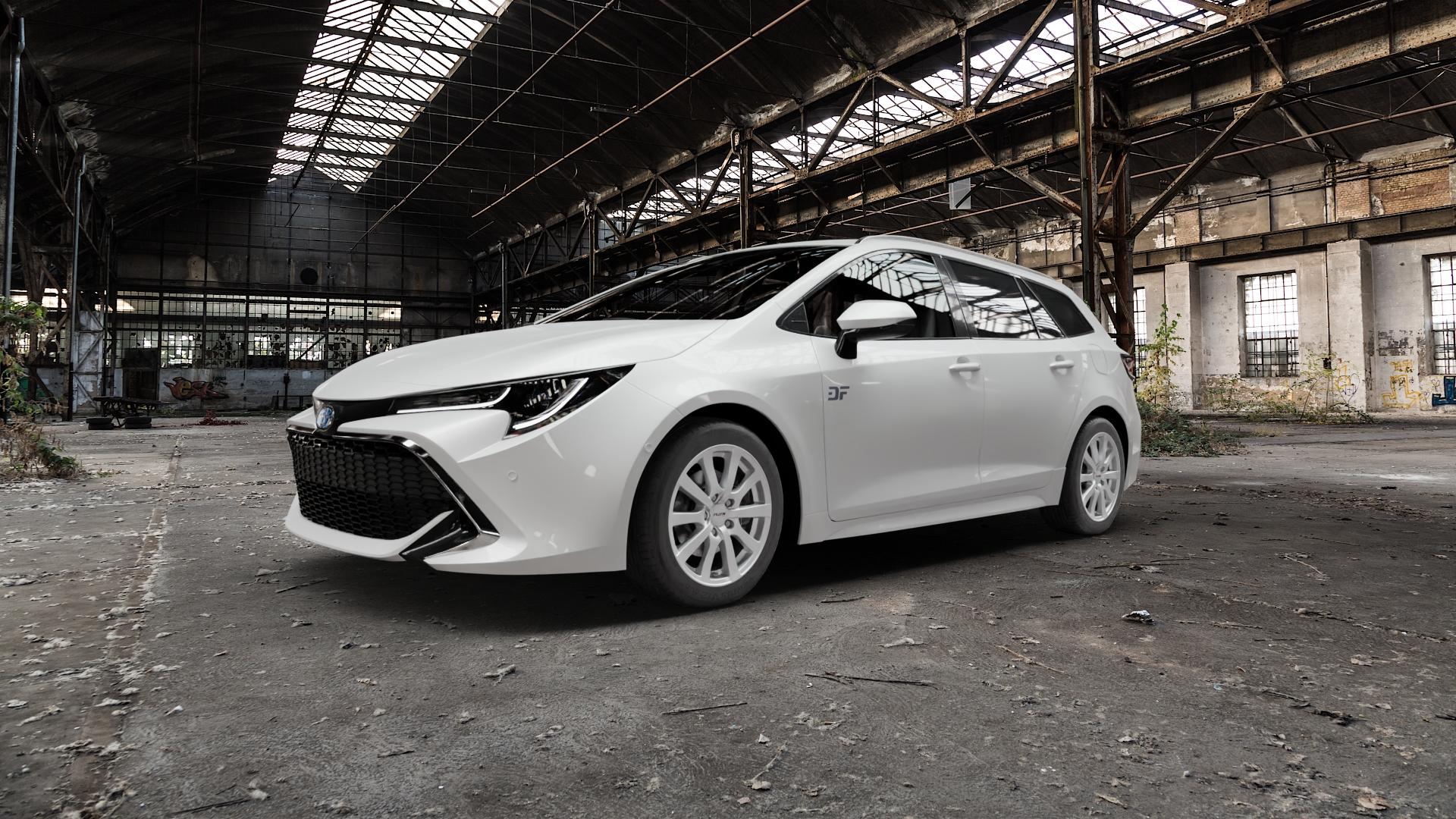 Platin Wheels P 58 silber Felge mit Reifen in 16Zoll Winterfelge Alufelge auf weissem Toyota Corolla Typ ZE1HE(EU,M) Kombi ZE1HE(EU,M)-TMG Facelift ⬇️ mit 15mm Tieferlegung ⬇️ Old Industrial Hall_max5000mm_2022 Frontansicht_1