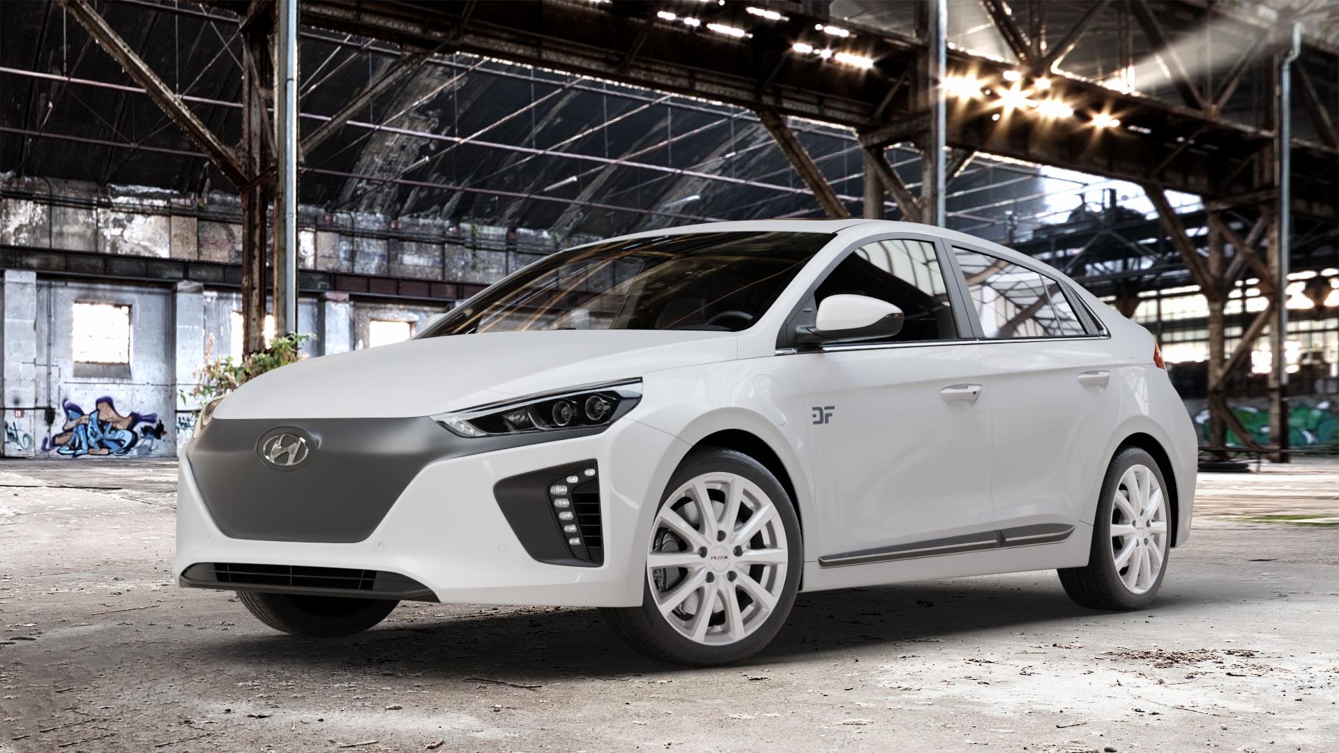 Platin Wheels P 69 polarsilber Felge mit Reifen in 17Zoll Winterfelge Alufelge auf weissem Hyundai Ioniq Typ AE ⬇️ mit 15mm Tieferlegung ⬇️ Old Industrial Hall_max_4400mm_2024 Frontansicht_1