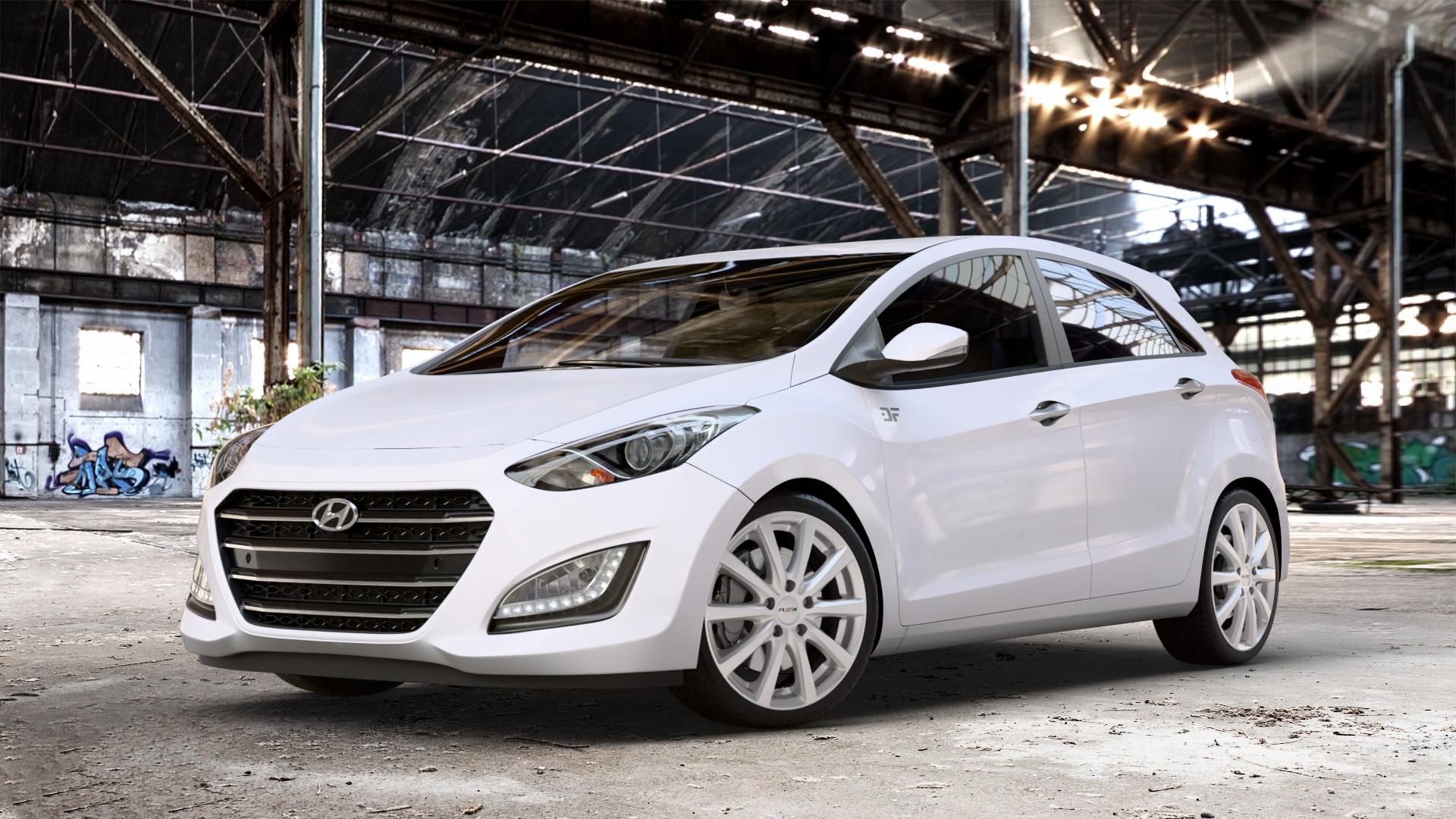 Platin Wheels P 69 polarsilber Felge mit Reifen in 18Zoll Winterfelge Alufelge auf weissem Hyundai i30 Typ GDH Facelift ⬇️ mit 15mm Tieferlegung ⬇️ Old Industrial Hall_max_4400mm_2024 Frontansicht_1