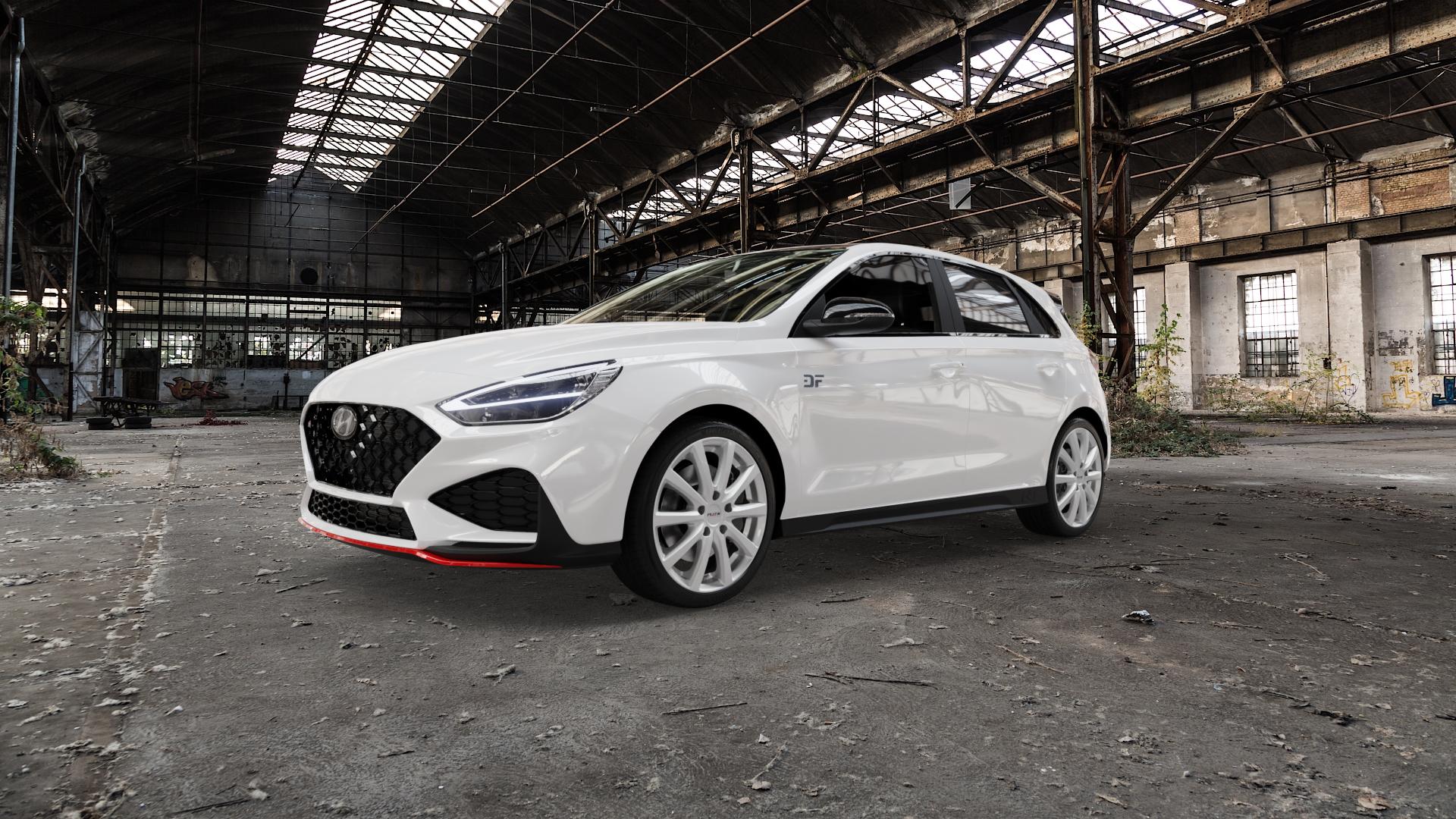Platin Wheels P 69 polarsilber Felge mit Reifen in 18Zoll Winterfelge Alufelge auf weissem Hyundai i30 Typ PDE Facelift 2,0l T-GDI 206kW N (280 PS) ⬇️ mit 15mm Tieferlegung ⬇️ Old Industrial Hall_max5000mm_2022 Frontansicht_1