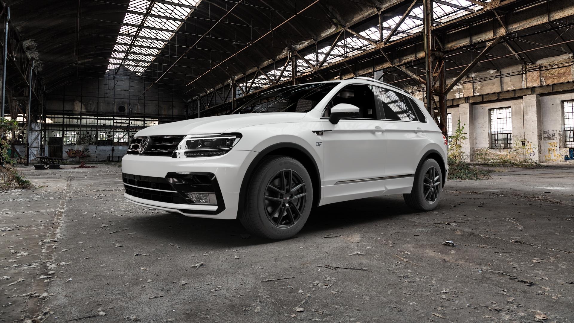 Platin Wheels P 73 racing-schwarz Felge mit Reifen in 17Zoll Winterfelge Alufelge auf weissem Volkswagen (VW) Tiguan II Typ 5N 2,0l TDI 4Motion 140kW (190 PS) TSI 162kW (220 176kW (239 169kW (230 ⬇️ mit 15mm Tieferlegung ⬇️ Old Industrial Hall_max5000mm_2022 Frontansicht_1