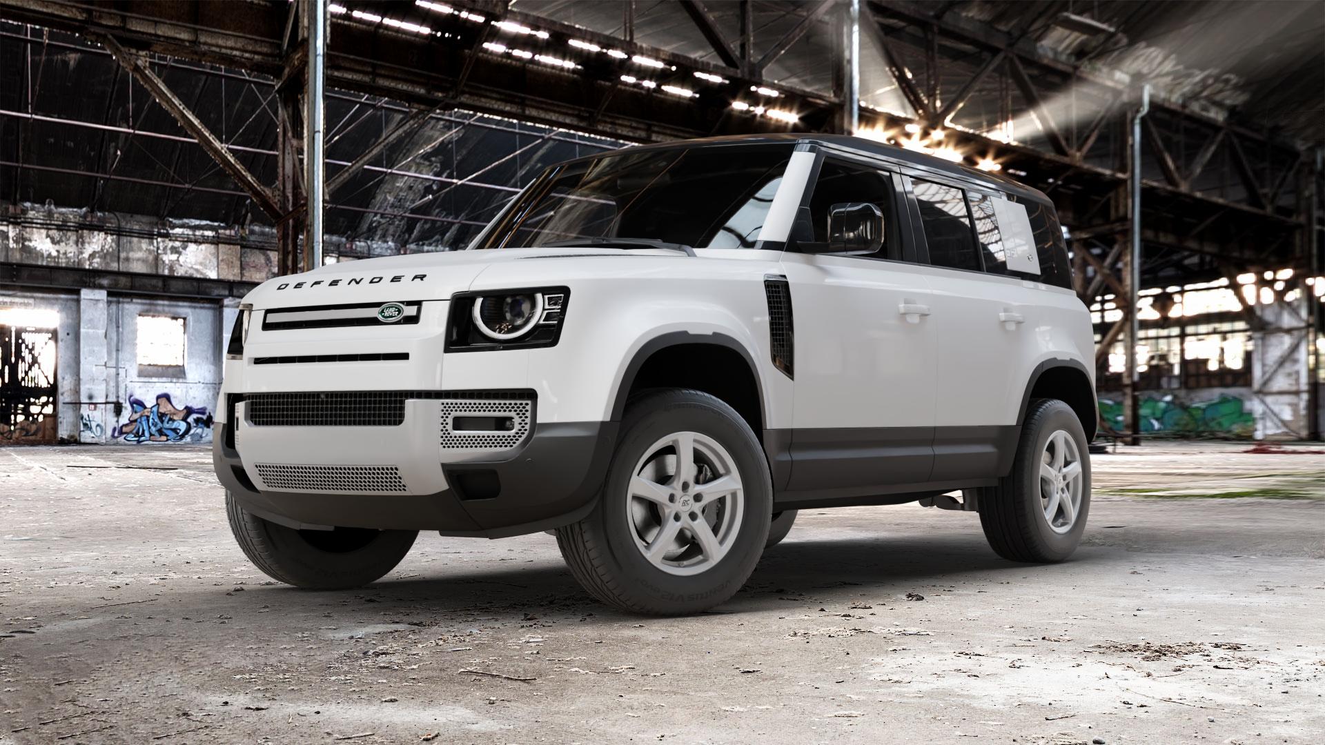 RC Design RC30 kristallsilber lackiert Felge mit Reifen in 17Zoll Winterfelge Alufelge auf weissem Land Rover Defender 110 Typ LE ⬇️ mit 15mm Tieferlegung ⬇️ Old Industrial Hall_max_5300mm_2024 Frontansicht_1