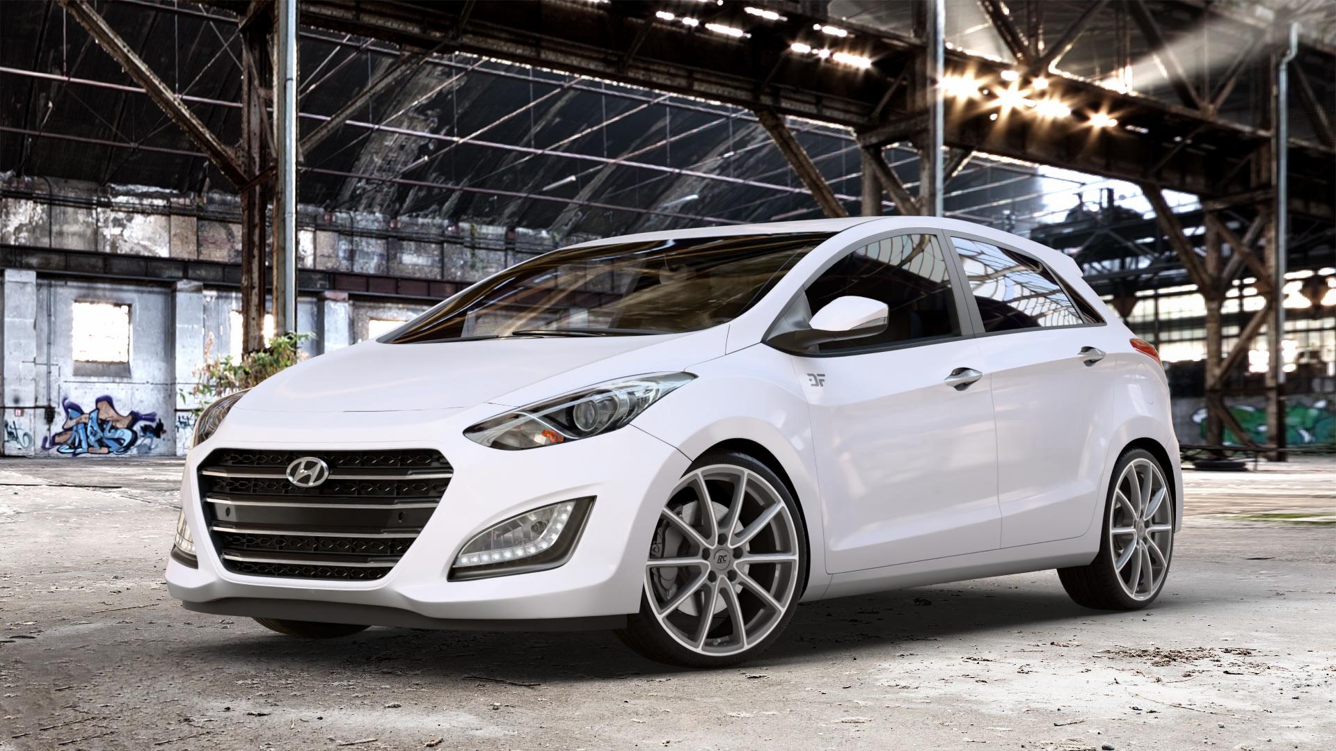 RC Design RC32 himalaya-grey front-poliert Felge mit Reifen grau silber mehrfarbig in 19Zoll Alufelge auf weissem Hyundai i30 Typ GDH Facelift ⬇️ mit 15mm Tieferlegung ⬇️ Old Industrial Hall_max_4400mm_2024 Frontansicht_1