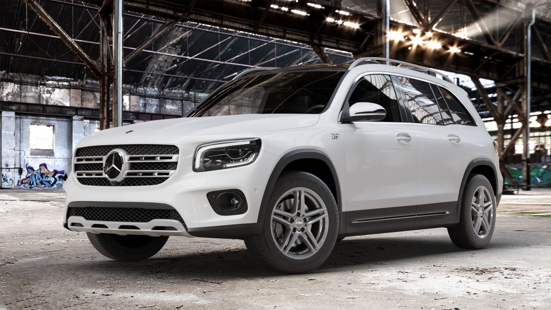 RIAL M10 metal-grey Felge mit Reifen grau in 17Zoll Winterfelge Alufelge auf weissem Mercedes GLB-Klasse Typ F2B ⬇️ mit 15mm Tieferlegung ⬇️ Old Industrial Hall_max_4400mm_2024 Frontansicht_1