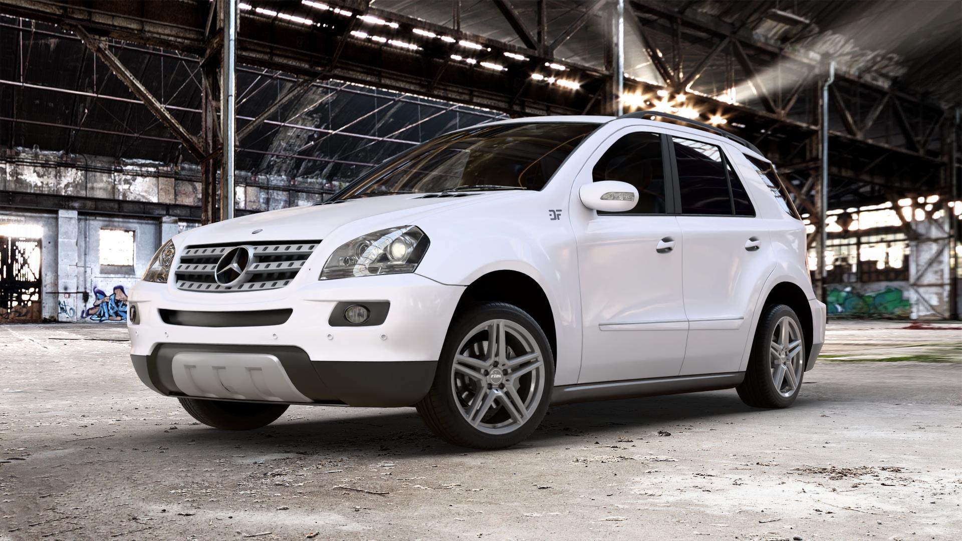 RIAL M10 metal-grey Felge mit Reifen grau in 19Zoll Winterfelge Alufelge auf weissem Mercedes M-Klasse Typ W164 ⬇️ mit 15mm Tieferlegung ⬇️ Old Industrial Hall_max_5300mm_2024 Frontansicht_1