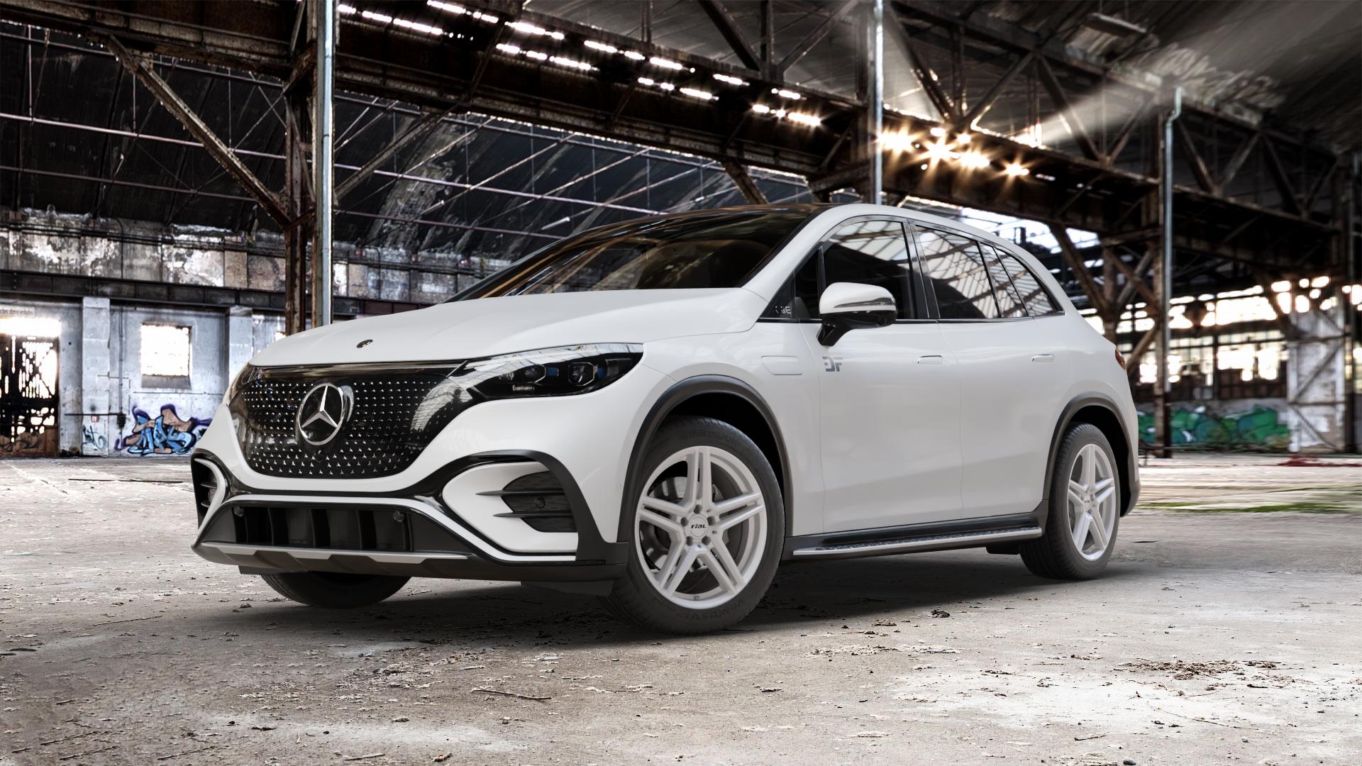 RIAL M10 polar-silber Felge mit Reifen in 19Zoll Winterfelge Alufelge auf weissem Mercedes EQE SUV Typ E2EQEX ⬇️ mit 15mm Tieferlegung ⬇️ Old Industrial Hall_max_5300mm_2024 Frontansicht_1