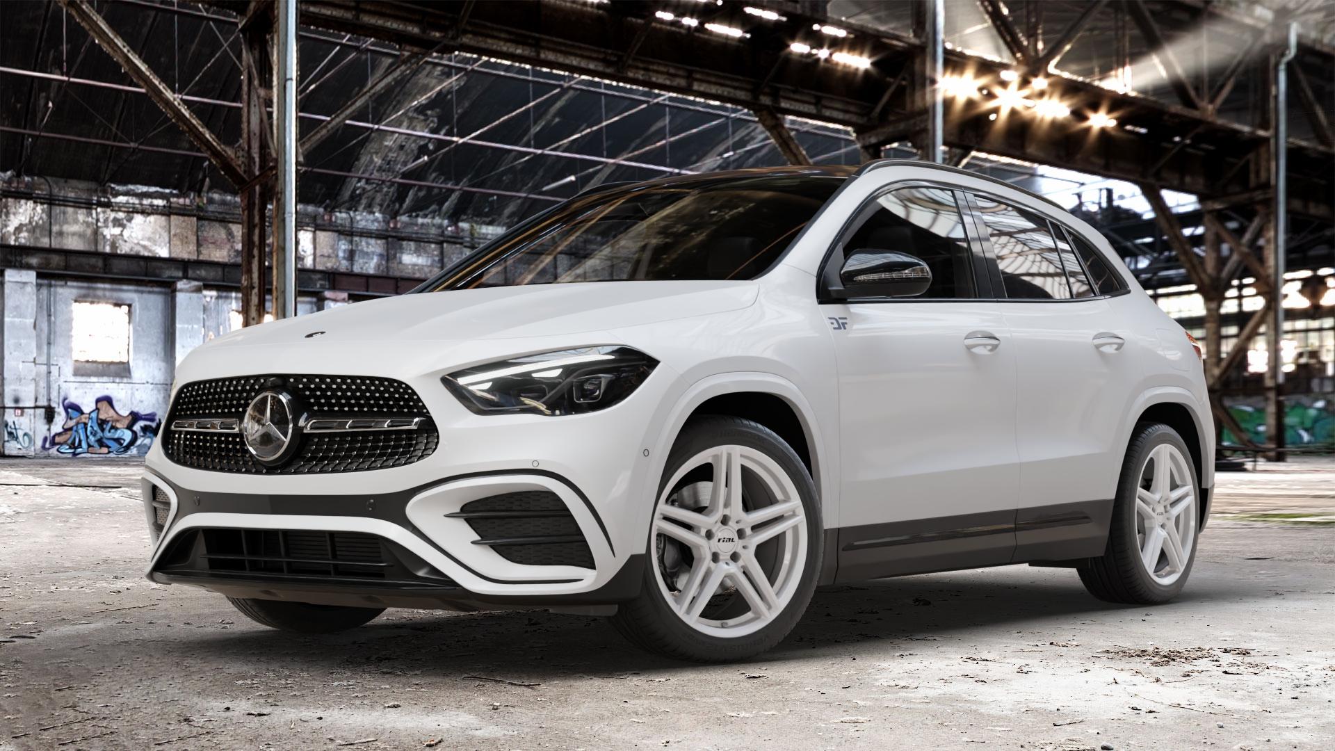 RIAL M10 polar-silber Felge mit Reifen in 19Zoll Winterfelge Alufelge auf weissem Mercedes GLA-Klasse Typ F2B Facelift ⬇️ mit 15mm Tieferlegung ⬇️ Old Industrial Hall_max_4400mm_2024 Frontansicht_1