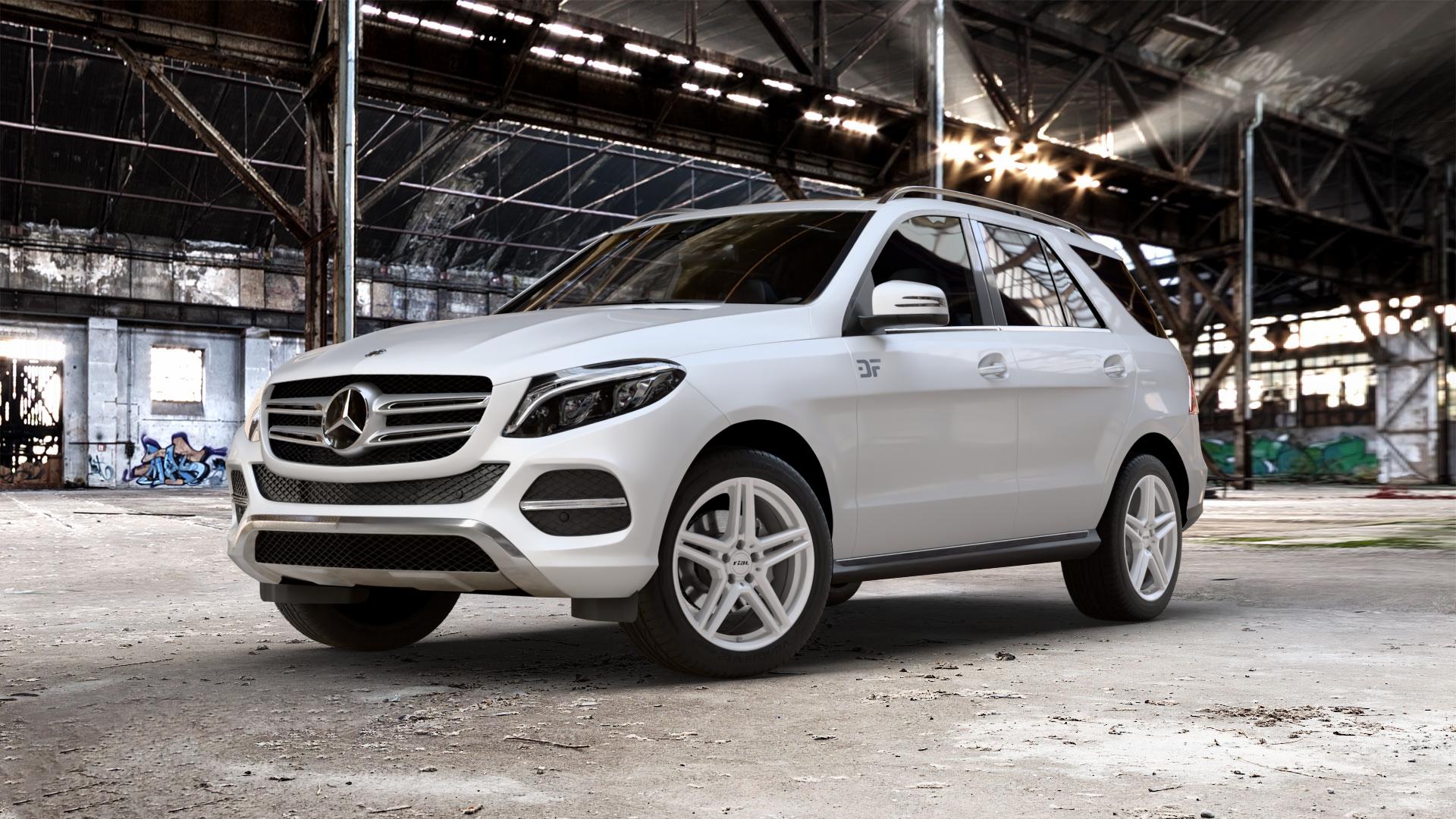 RIAL M10 polar-silber Felge mit Reifen in 19Zoll Winterfelge Alufelge auf weissem Mercedes GLE-Klasse SUV Typ x166 ⬇️ mit 15mm Tieferlegung ⬇️ Old Industrial Hall_max_5300mm_2024 Frontansicht_1