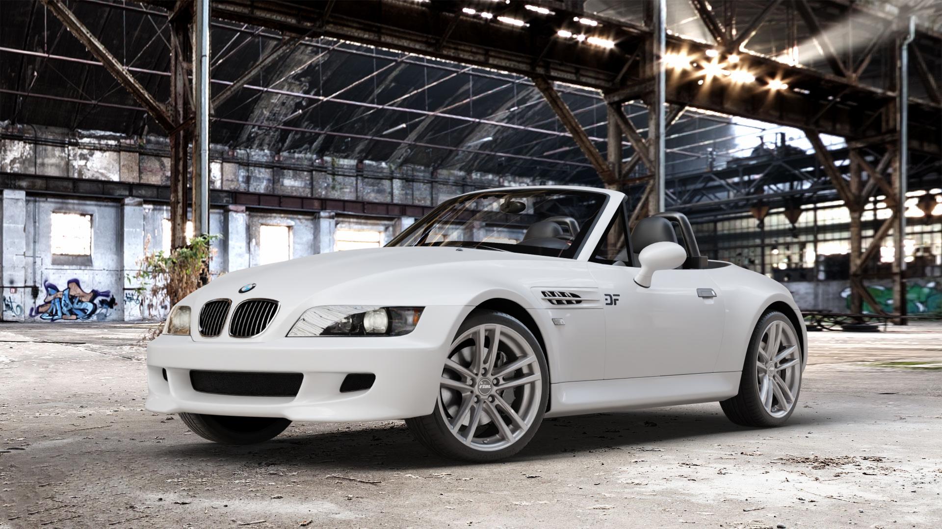 RIAL X10 metal-grey Felge mit Reifen grau in 18Zoll Winterfelge Alufelge auf weissem BMW Z3 Roadster Typ E36/7(S) (R/C) ⬇️ mit 15mm Tieferlegung ⬇️ Old Industrial Hall_max_4400mm_2024 Frontansicht_1