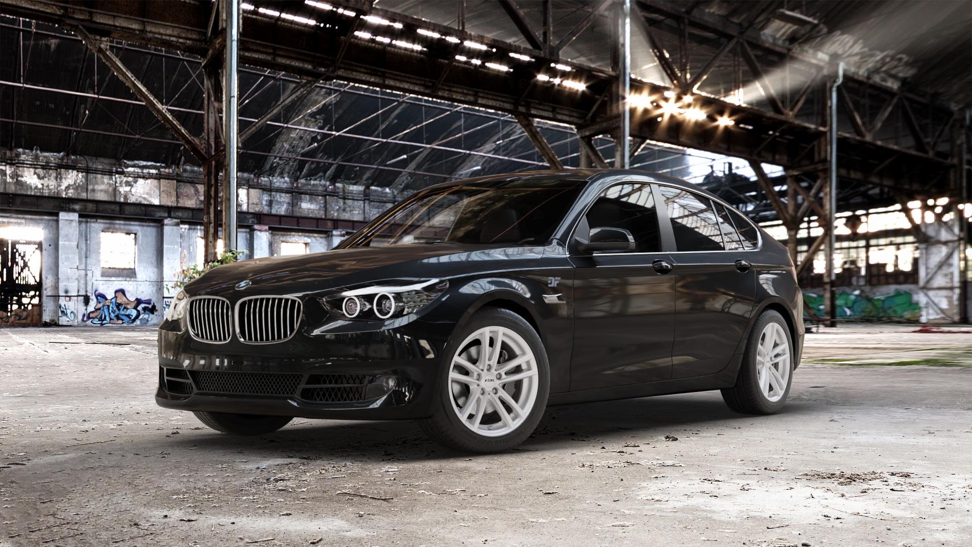 RIAL X10 polar-silber Felge mit Reifen in 18Zoll Winterfelge Alufelge auf schwarzem BMW 535i GT Typ F07 xDrive 550i 530d 535d 520d 528i 5er Gran Turismo (GT, K-N1) ⬇️ mit 15mm Tieferlegung ⬇️ Old Industrial Hall_max_5300mm_2024 Frontansicht_1