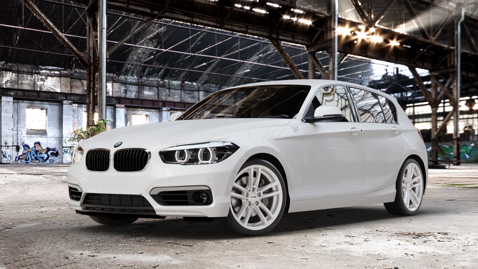 RIAL X10 polar-silber Felge mit Reifen in 18Zoll Winterfelge Alufelge auf weissem BMW 116i Typ F20 118i 116d 118d 120d 125d 125i 114d 114i xDrive 120i Facelift EffDyn Edition 1 M135i ⬇️ mit 15mm Tieferlegung ⬇️ Old Industrial Hall_max_4400mm_2024 Frontansicht_1