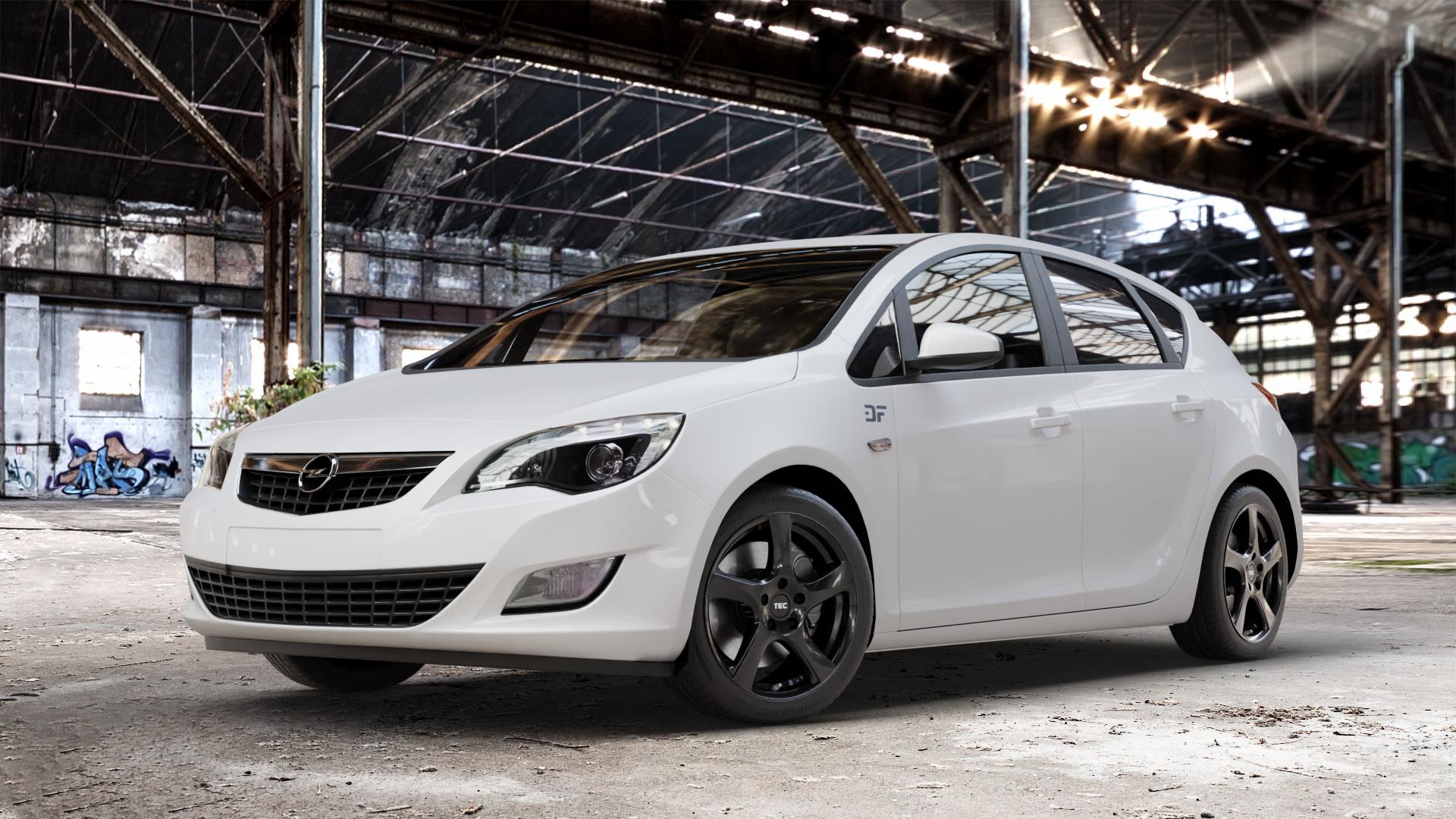 Tec Speedwheels AS5 Schwarz Glanz Felge mit Reifen in 17Zoll Winterfelge Alufelge auf weissem Opel Astra J Typ P-J Stufenheck ⬇️ mit 15mm Tieferlegung ⬇️ Old Industrial Hall_max_4400mm_2024 Frontansicht_1