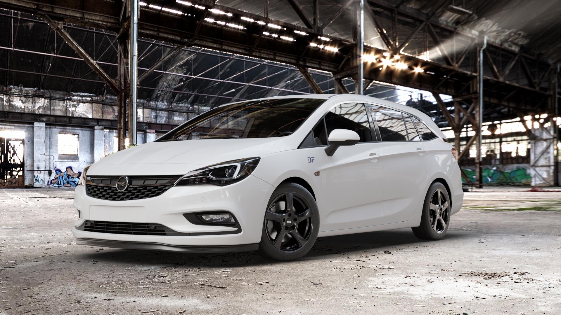Tec Speedwheels AS5 Schwarz Glanz Felge mit Reifen in 17Zoll Winterfelge Alufelge auf weissem Opel Astra K Sports Tourer Typ B-K ⬇️ mit 15mm Tieferlegung ⬇️ Old Industrial Hall_max_5300mm_2024 Frontansicht_1