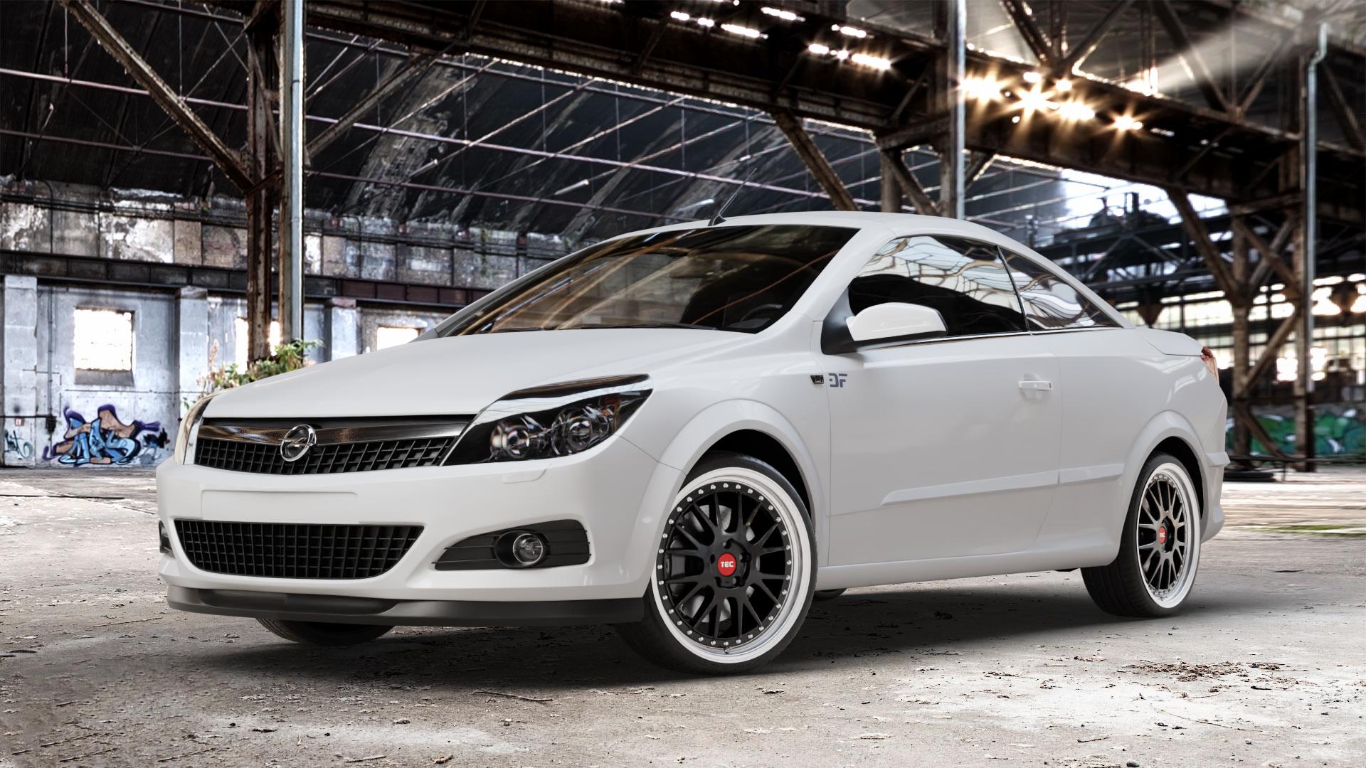 Tec Speedwheels GT EVO Schwarz Glanz Hornpoliert Felge mit Reifen silber mehrfarbig in 19Zoll Alufelge auf weissem Opel Astra H Twin Top Typ A-H/C ⬇️ mit 15mm Tieferlegung ⬇️ Old Industrial Hall_max_4400mm_2024 Frontansicht_1