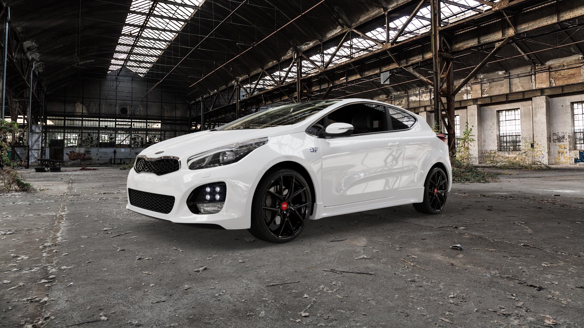 Tec Speedwheels GT6 EVO Schwarz Glanz Felge mit Reifen in 19Zoll Winterfelge Alufelge auf weissem Kia Pro Cee d Typ JD Facelift ⬇️ mit 15mm Tieferlegung ⬇️ Old Industrial Hall_max5000mm_2022 Frontansicht_1