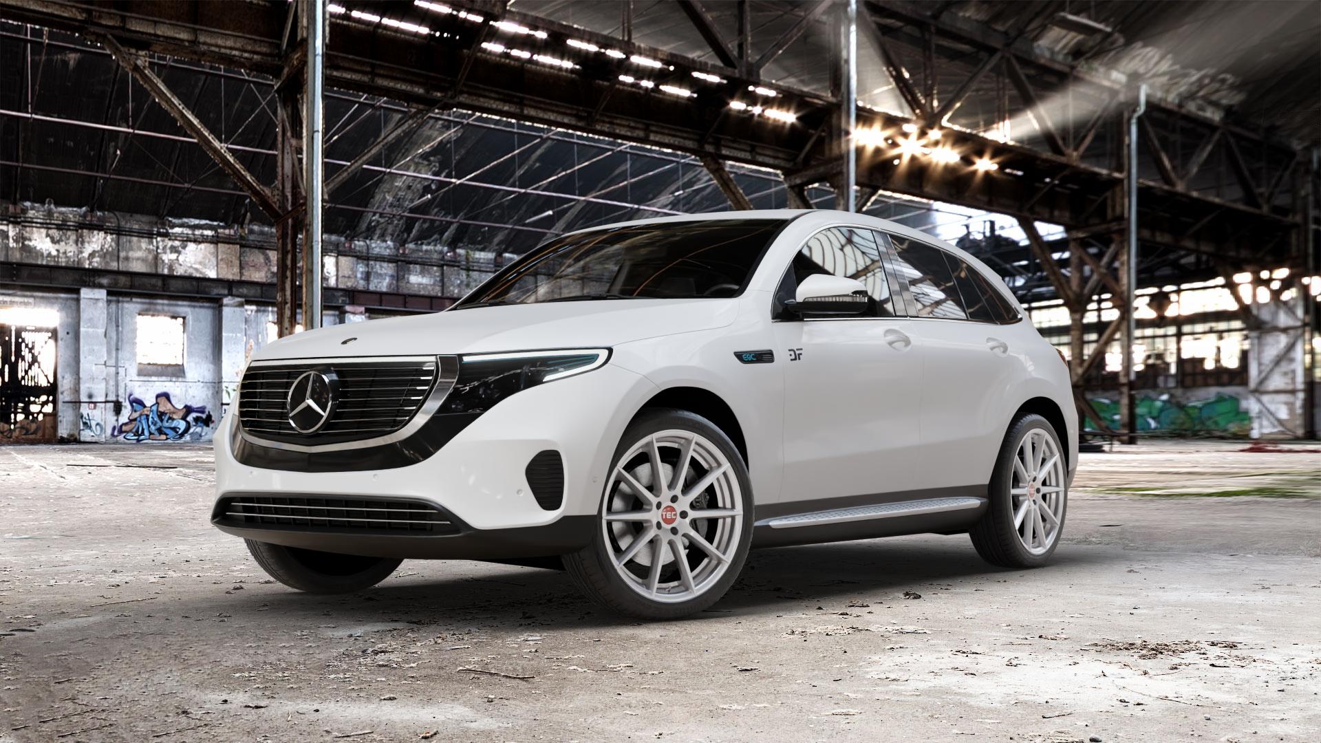Tec Speedwheels GT7 Hyper Silber Felge mit Reifen in 21Zoll Winterfelge Alufelge auf weissem Mercedes EQC Typ N 293 (204 X) ⬇️ mit 15mm Tieferlegung ⬇️ Old Industrial Hall_max_5300mm_2024 Frontansicht_1