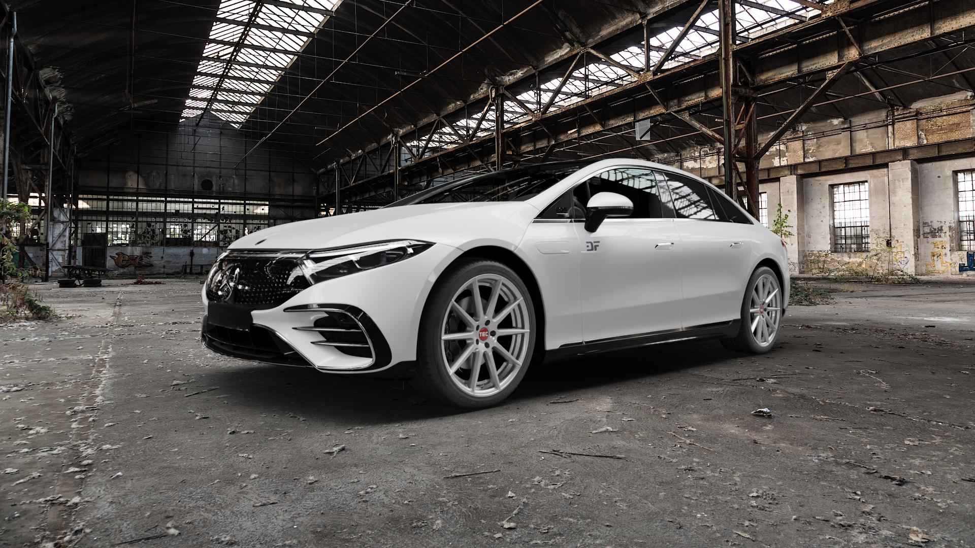 Tec Speedwheels GT7 Hyper Silber Felge mit Reifen in 21Zoll Winterfelge Alufelge auf weissem Mercedes EQS Typ E2EQSW ⬇️ mit 15mm Tieferlegung ⬇️ Old Industrial Hall_max5000mm_2022 Frontansicht_1