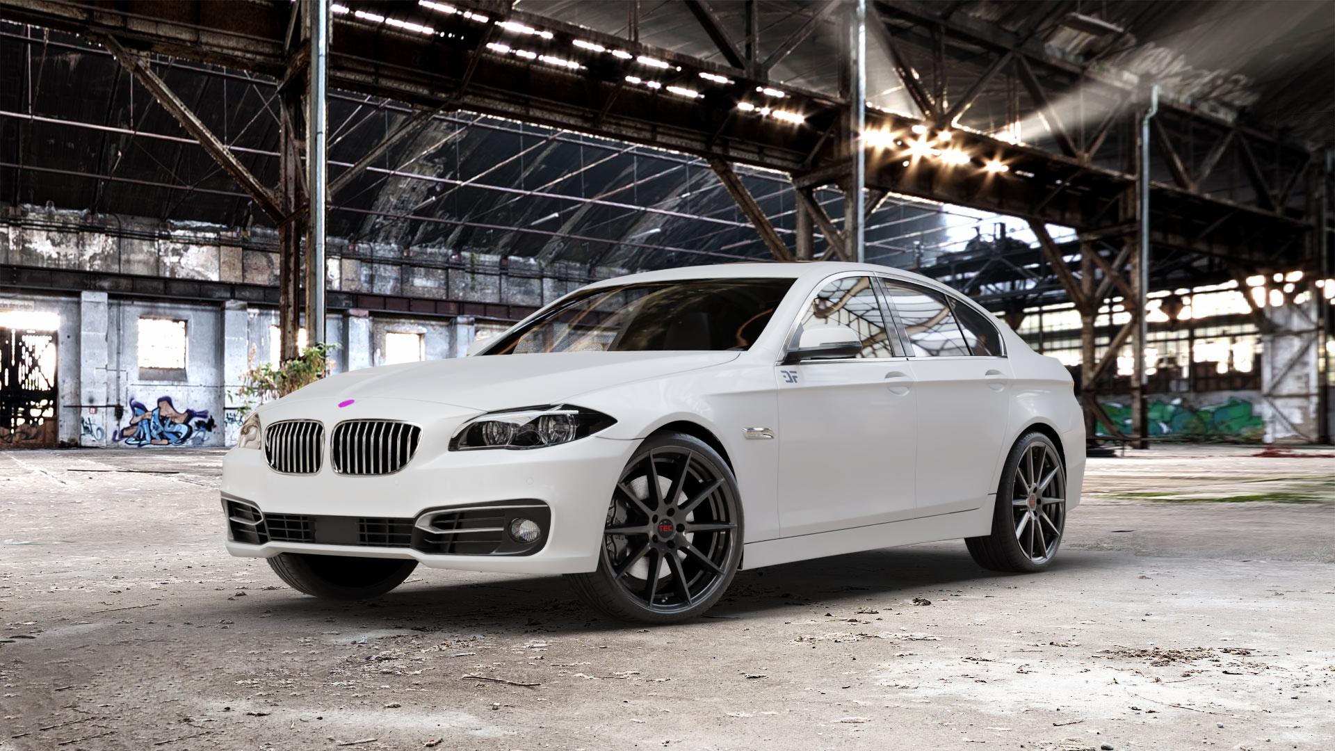 Tec Speedwheels GT7 Schwarz Glanz Felge mit Reifen in 20Zoll Winterfelge Alufelge auf weissem BMW 523i Typ F10 (Limousine) 528i 535i 550i 520d 525d 530d 535d xDrive 520i 530i M5 M550d 518d ActiveHybrid 5L (F10) 5er Limousine (5L, HY) Lang (KL) ⬇️ mit 15mm Tieferlegung ⬇️ Old Industrial Hall_max_5300mm_2024 Frontansicht_1