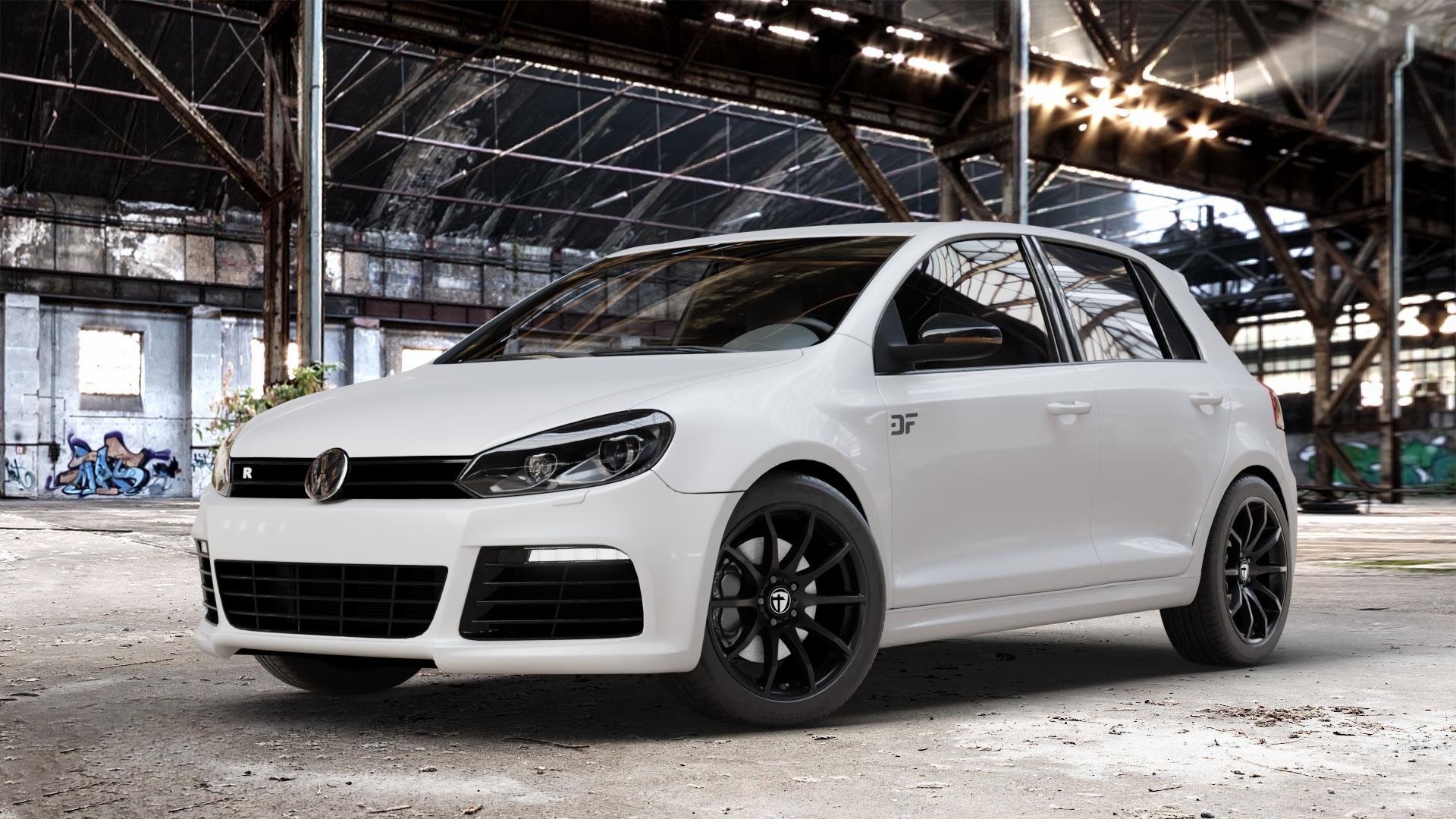 TOMASON TN1 black painted Felge mit Reifen schwarz in 18Zoll Winterfelge Alufelge auf weissem Volkswagen (VW) Golf 6 2,0l Turbo R 4motion 199kW (271 PS) ⬇️ mit 15mm Tieferlegung ⬇️ Old Industrial Hall_max_4400mm_2024 Frontansicht_1