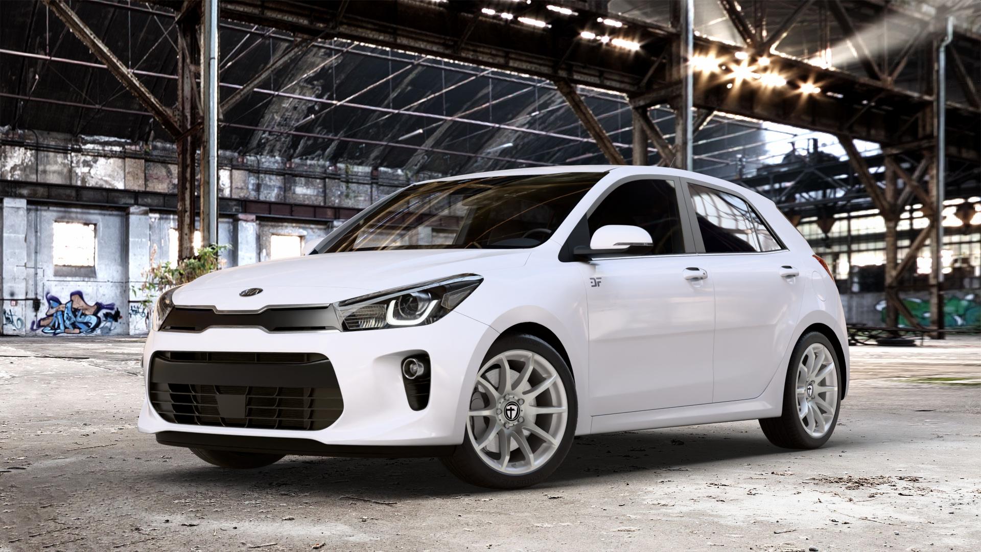 TOMASON TN1 bright silver Felge mit Reifen silber in 17Zoll Winterfelge Alufelge auf weissem Kia Rio IV Typ YB Facelift ⬇️ mit 15mm Tieferlegung ⬇️ Old Industrial Hall_max_4400mm_2024 Frontansicht_1