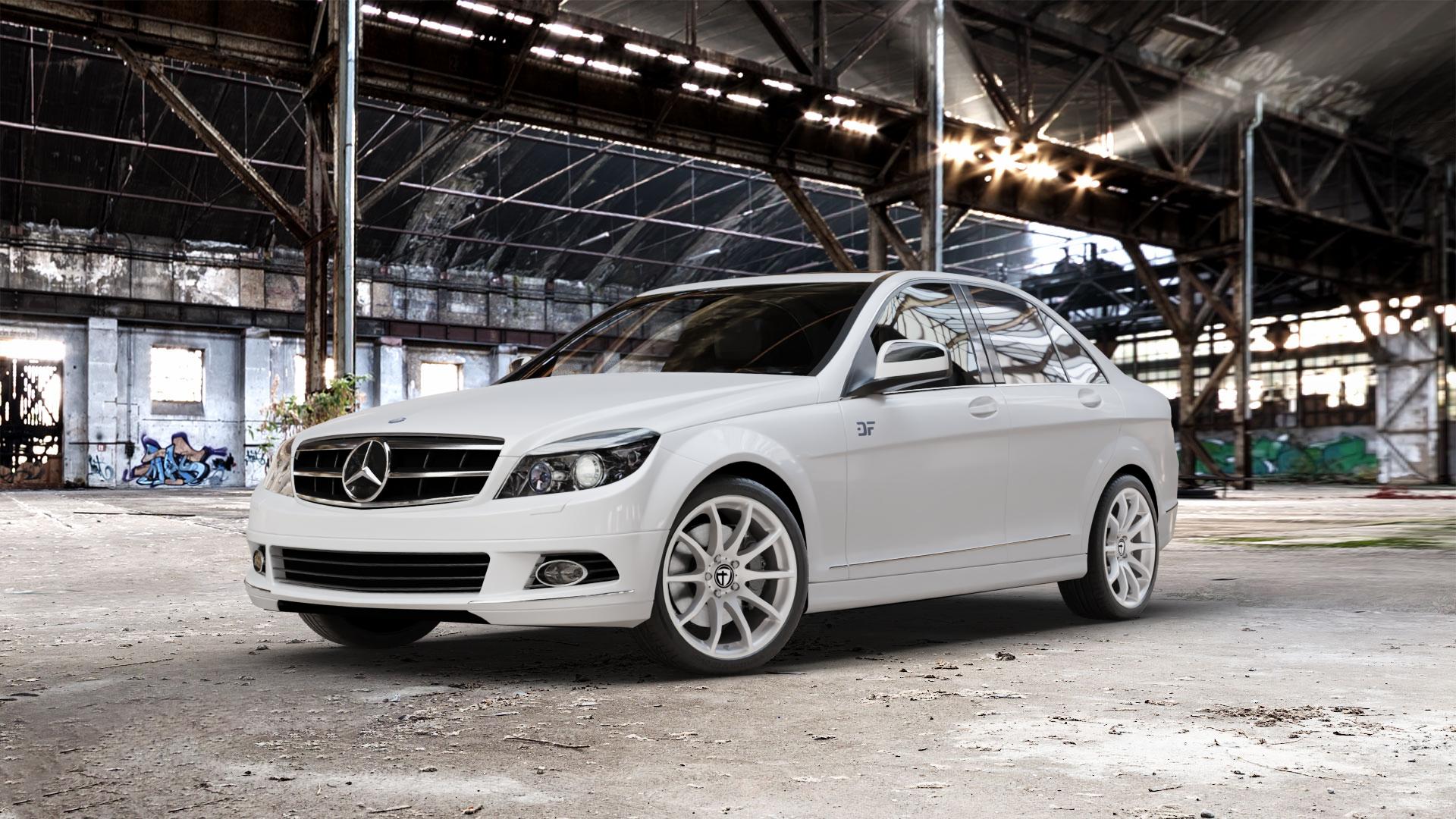 TOMASON TN1 bright silver Felge mit Reifen silber in 18Zoll Winterfelge Alufelge auf weissem Mercedes C-Klasse Typ W204 Limousine ⬇️ mit 15mm Tieferlegung ⬇️ Old Industrial Hall_max_5300mm_2024 Frontansicht_1