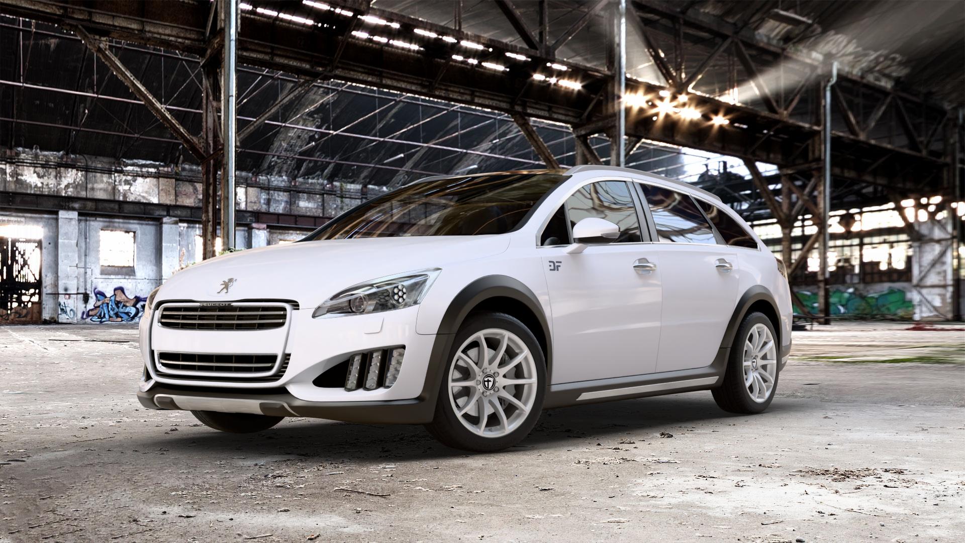 TOMASON TN1 bright silver Felge mit Reifen silber in 18Zoll Winterfelge Alufelge auf weissem Peugeot 508 Typ 8 RXH Facelift ⬇️ mit 15mm Tieferlegung ⬇️ Old Industrial Hall_max_5300mm_2024 Frontansicht_1