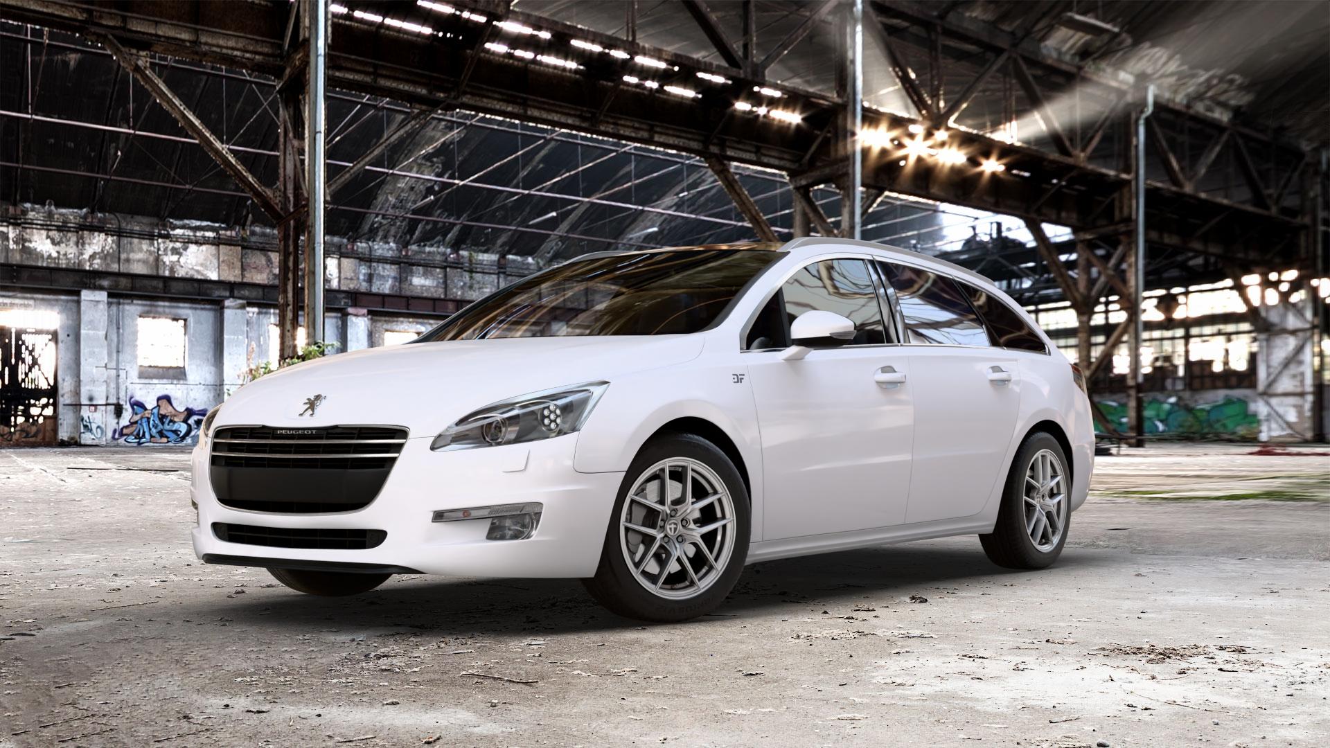 TOMASON TN30 silver Felge mit Reifen silber in 17Zoll Winterfelge Alufelge auf weissem Peugeot 508 Typ 8 SW ⬇️ mit 15mm Tieferlegung ⬇️ Old Industrial Hall_max_5300mm_2024 Frontansicht_1